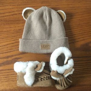 UGG Baby Hat & Booties NWOT
